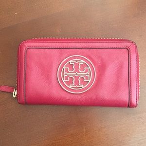 Tory Burch red zipper wallet! Like new!